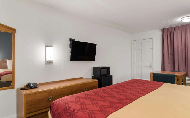 Econo Lodge Calhoun North Damascus