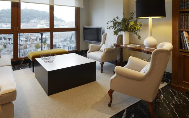 Playa de La Concha 5 Apartment by FeelFree Rentals