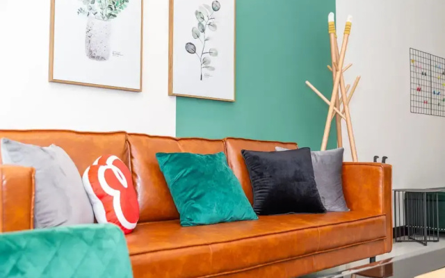 Locals Boutique Apartment Huafa Plaza 8