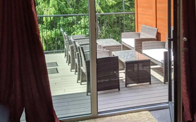 Alpine Escape by Revelstoke Vacations
