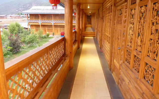 Lugu Lake Youzhua Inn