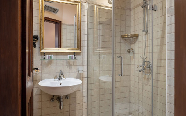 Antaeus Residence
