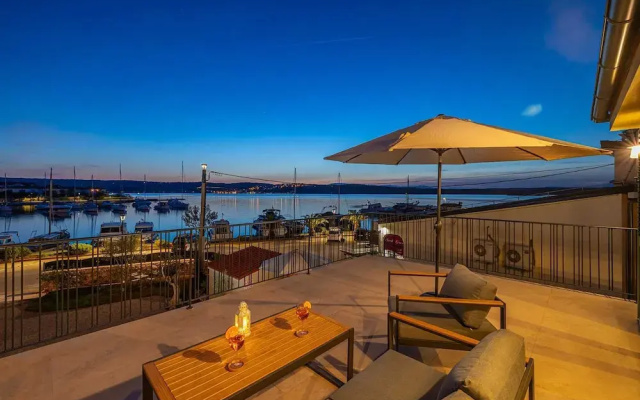 Villa Beachfront With 4 Bedrooms and 3 5 Bathrooms