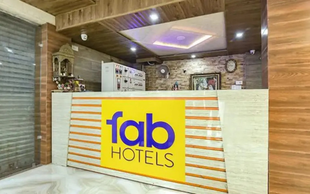 Fabhotel Comfort Inn