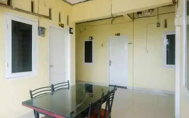 RedDoorz @ Teratai Homestay Medan Amplas