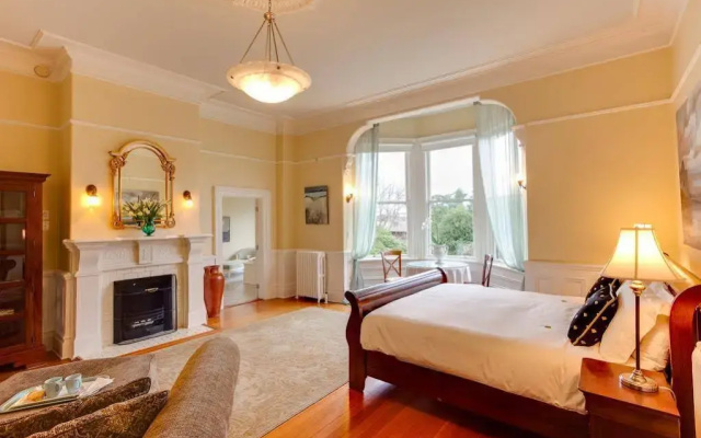 Fairholme Manor