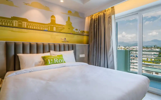 Hotel Le Roi Dehradun