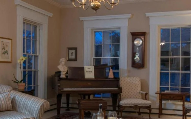 Liberty Hill Inn