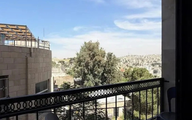 203 Tara-jre Jabal Al Lweibdeh With Stunning View