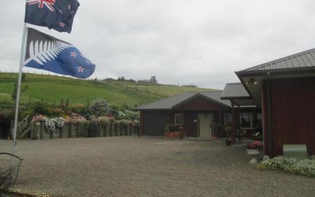 Отель Kauri Lodge вид на фасад