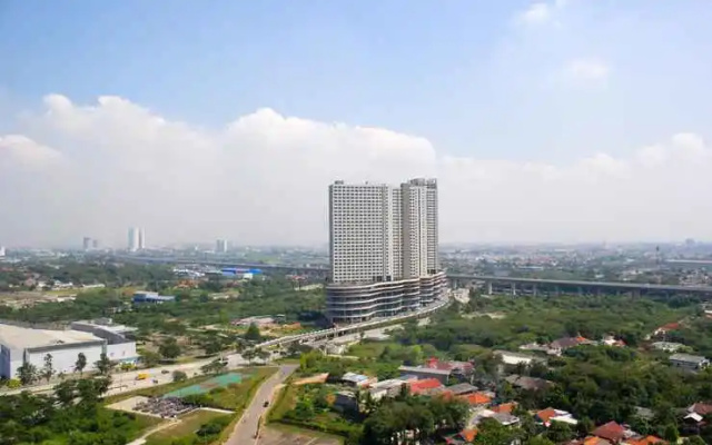 Homey and Comfortable 3BR at Meikarta Apartment By Travelio