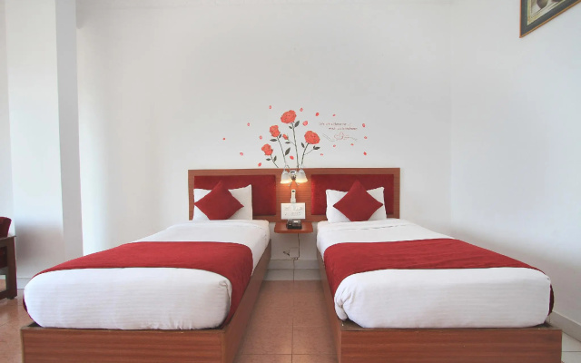 OYO 10632 Hotel Brigade Royal
