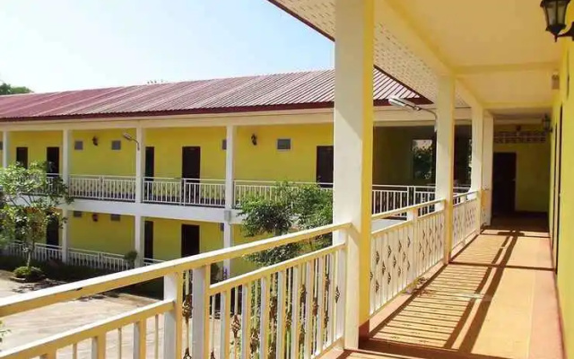 Amonruk Hotel 1
