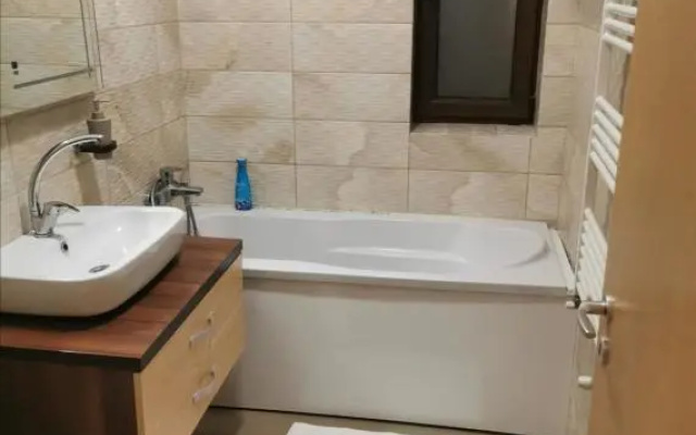 Jolie Luxury Apartment
