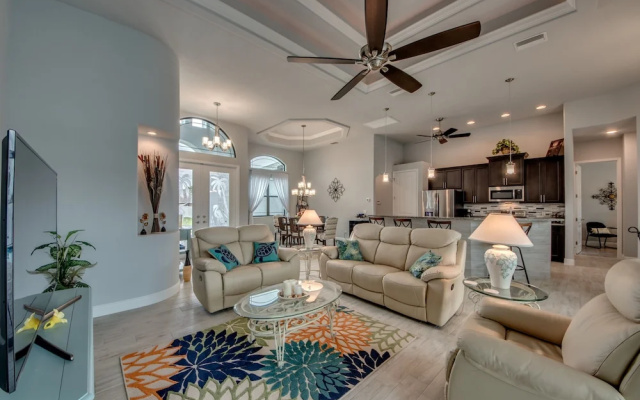 Villa Lake Kennedy - Roelens Vacations
