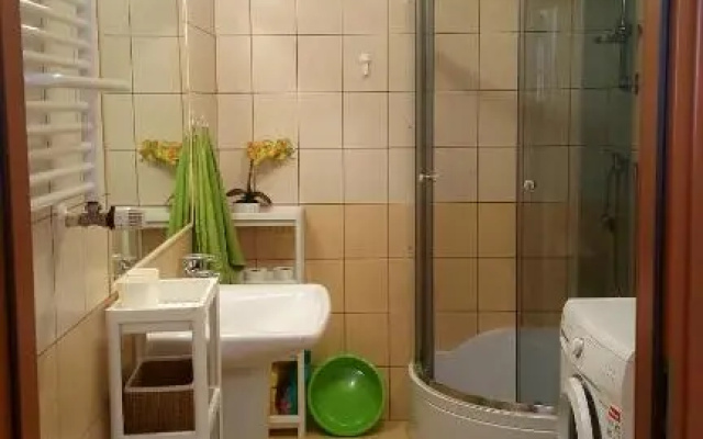 8APARTMENT