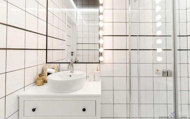 Apartament Black