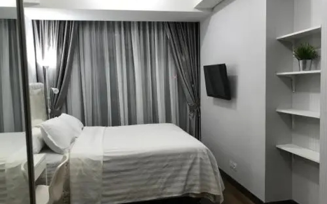 Luxury 2 BR Condo at Casa Grande Residence - Kasablanka Mall
