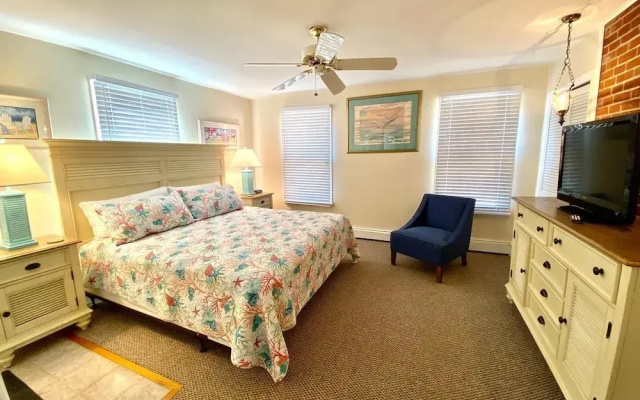 Henlopen Avenue 5