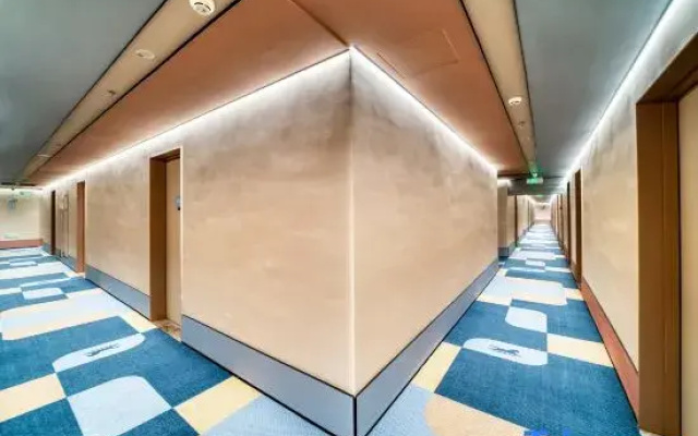 HanTing Hotel (Hangzhou Binjiang Xingguang Avenue Pedestrian Street)