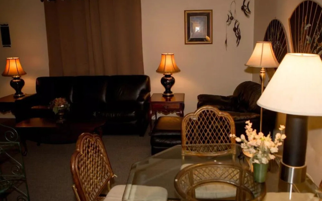 Lamplighter Suites