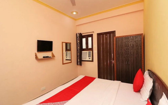 Oyo 22015 Hotel Lakshya Palace