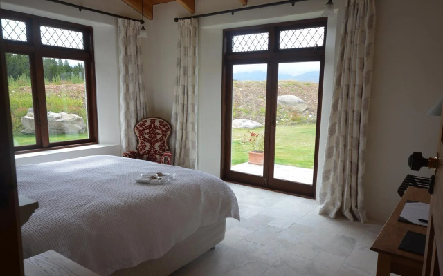 Mt Cook Lakeside Retreat