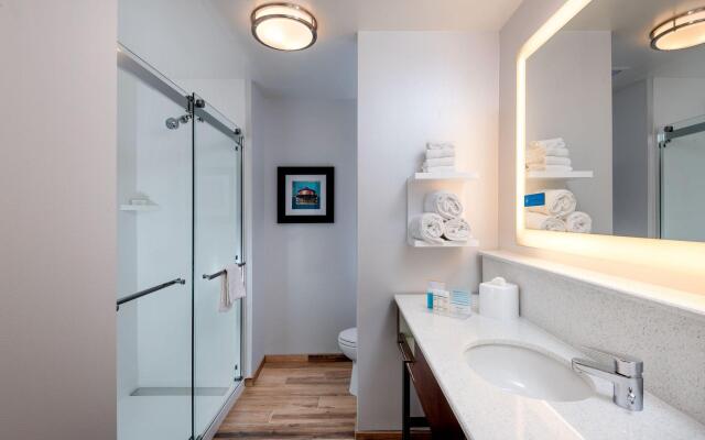 Hampton Inn Baltimore Bayview Campus