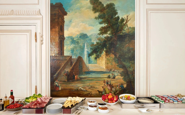 Hotel Raphael