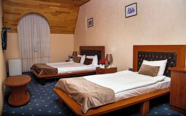 Hotel & Bistro