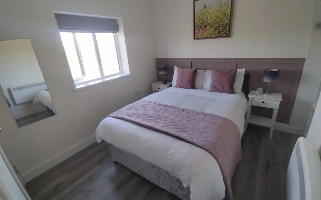Apartment - Sleeps 4 - Near Aran Islands - Parking