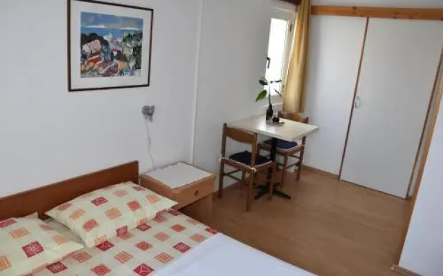 Apartments Mistral Orebic