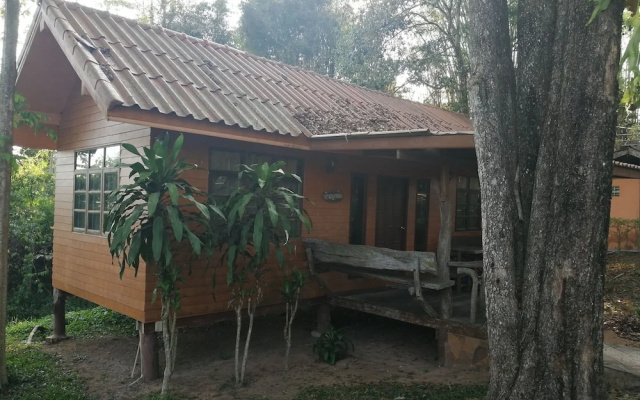 Ban Suan Nern Tawan