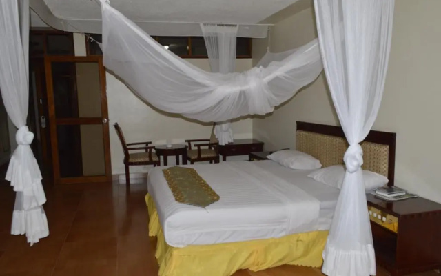 Hotel International 2000