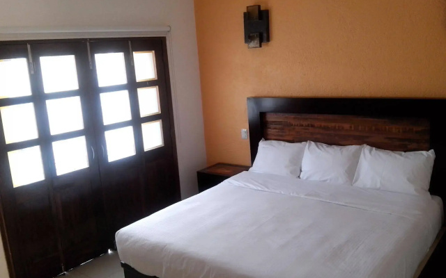 Happy Express Hotel