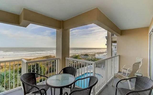 1010 Ocean Palms 201