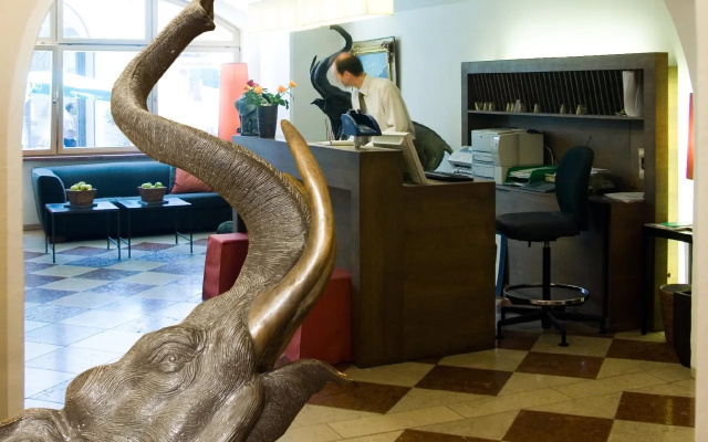 Hotel Elefant