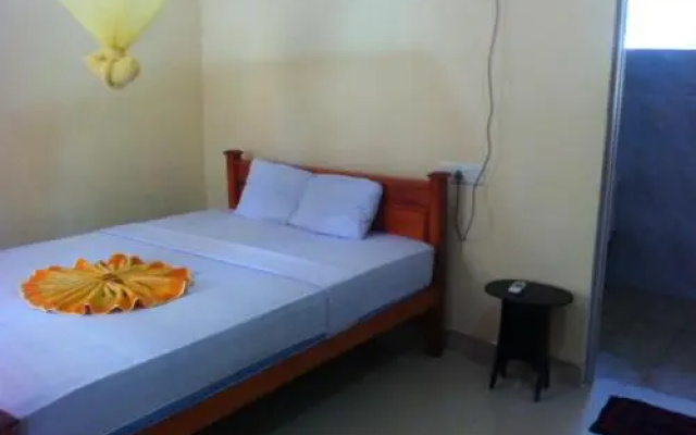Nirwana Tourist Lodge