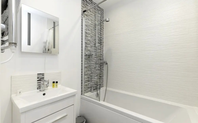 2 Bedroom Town Centre Apartment