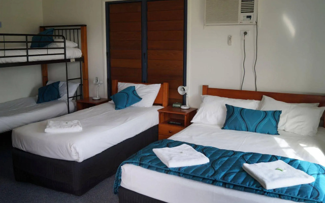 Tin Can Bay's Sleepy Lagoon Motel