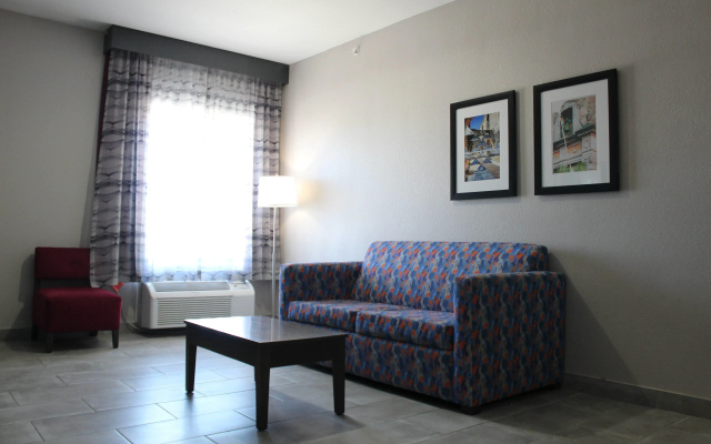 La Quinta Inn and Suites by Wyndham Schertz-San Antonio-Selma