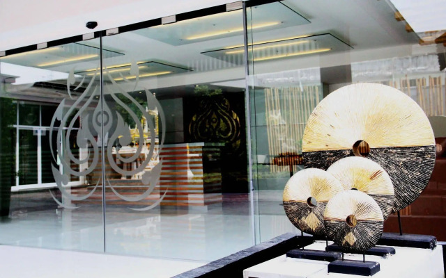 Metro Hotel & Spa