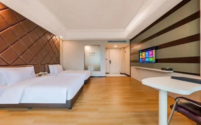 Gold Dragon Harbour Hotel