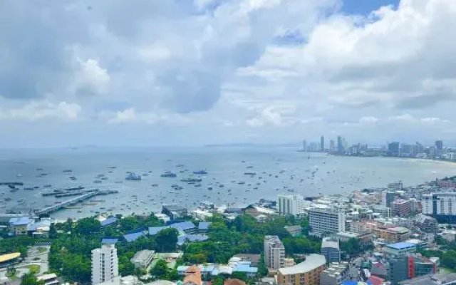 Unixx South Pattaya Condo by Jack