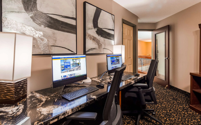 Best Western Plus Orillia Hotel