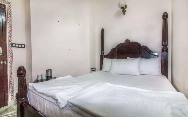 Whereabout Hostel