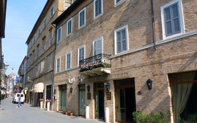 Hotel Giardinetto Лорето вид на фасад