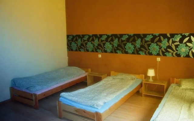 Hostel Folklor