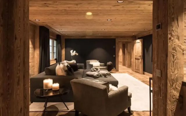 Spacious Chalet With Private Pool