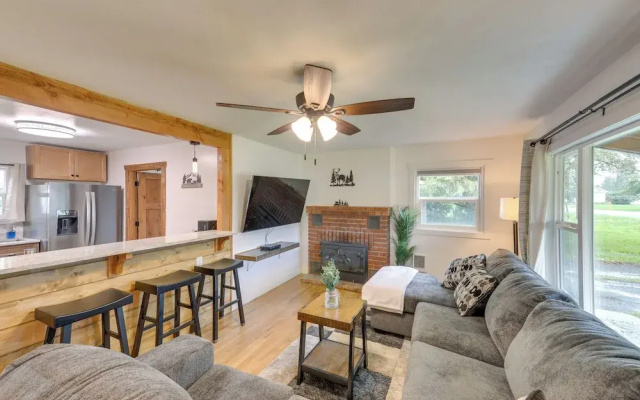 Teton Valley Getaway: Fenced Yard, Grill